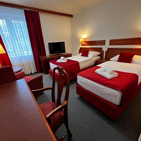 Hotel Bohemia Excellent Klášterec nad Ohří Zewnętrze zdjęcie