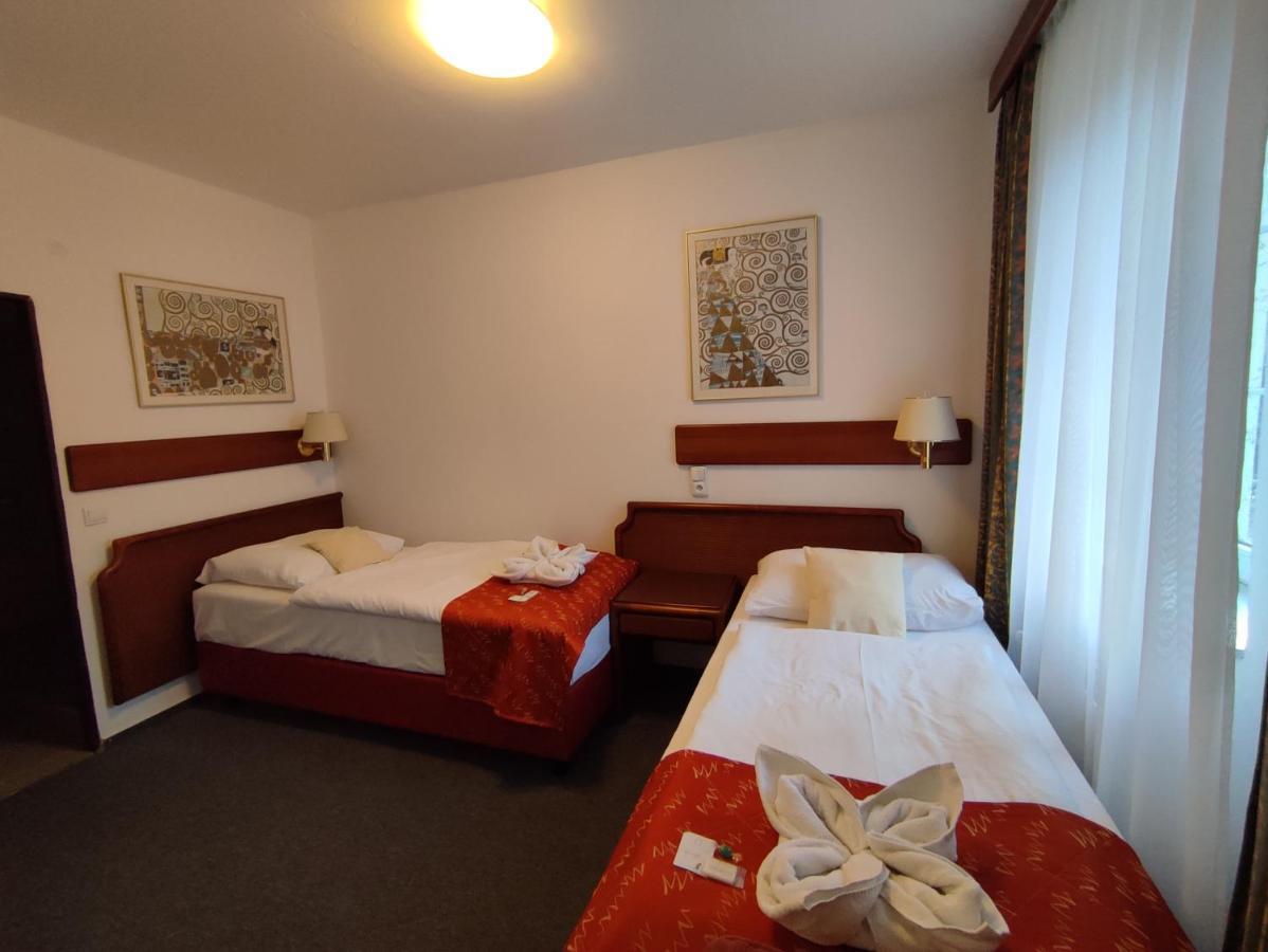 Hotel Bohemia Excellent Klášterec nad Ohří Zewnętrze zdjęcie